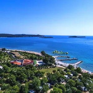 https://glamping-lavanda.pula-hotels.org