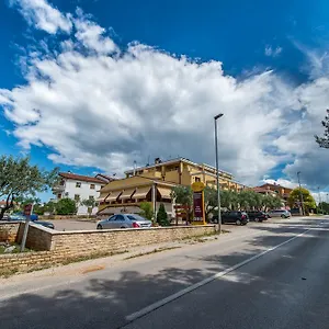 https://villa-vilola.in-istria.net